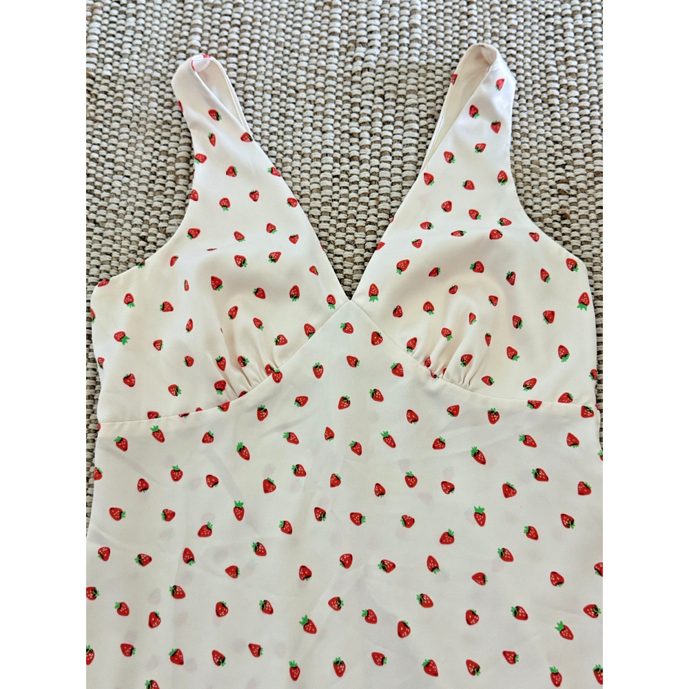 Mi Ami Strawberry Print Mini Dress Women Small Cottagecore Fit Flare Francesca’s - Picture 4 of 13